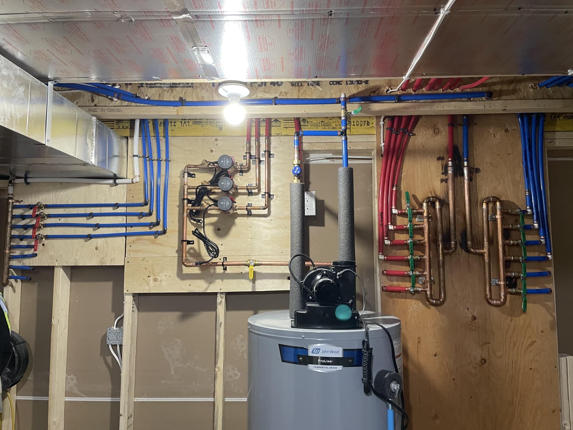 Water heater and PEX manifold - FDR Plumbing, Milton, ON